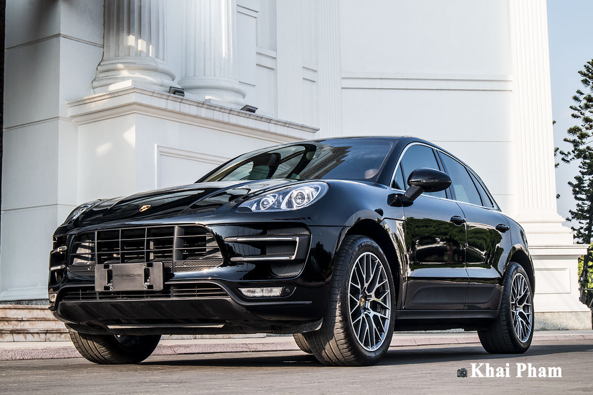 Không mua xe mới, đây là cách chủ nhân giúp Porsche Macan 2015 cuốn hút hơn a1