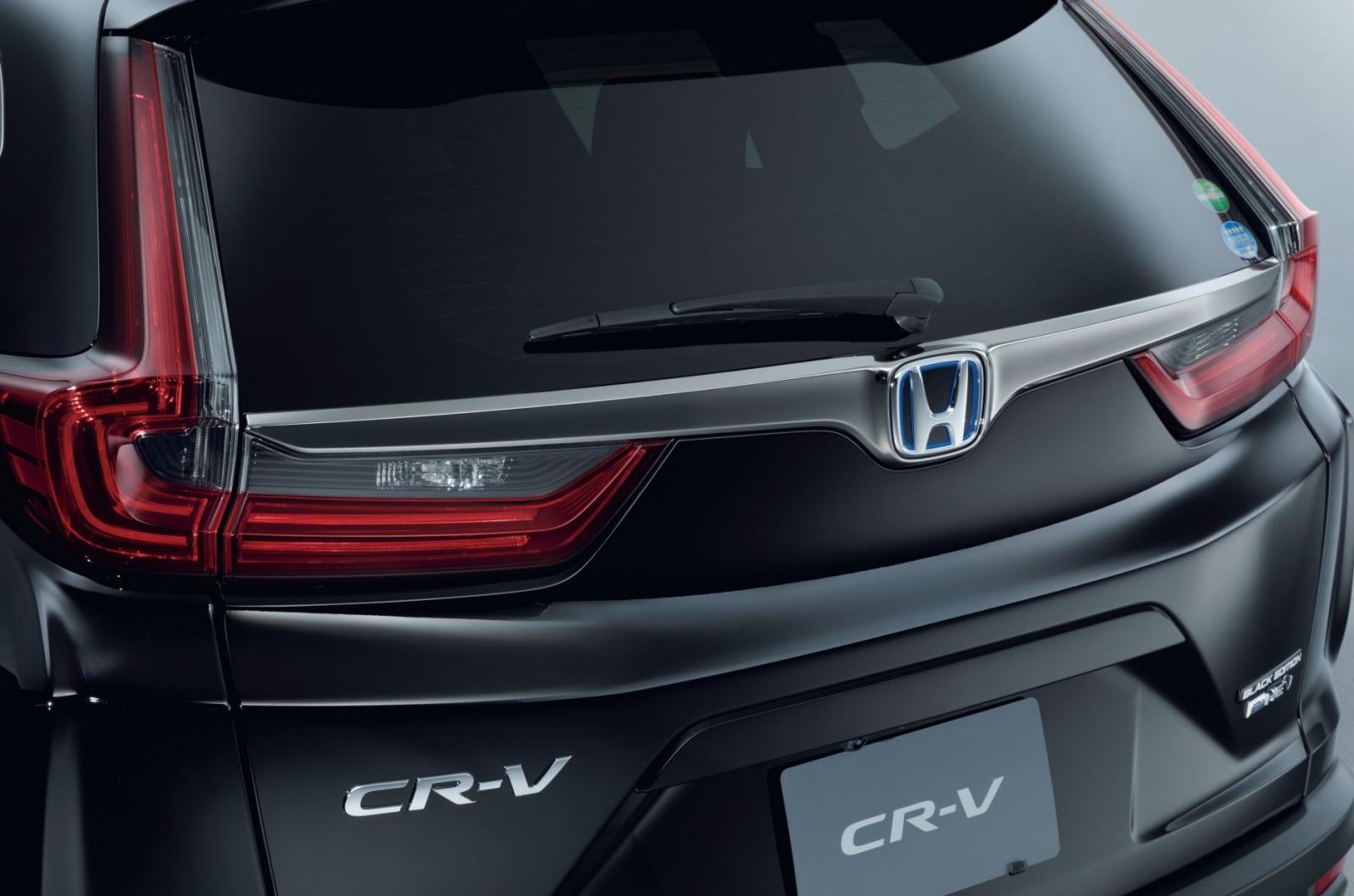 Thiết kế đuôi xe Honda CR-V Black Edition 1