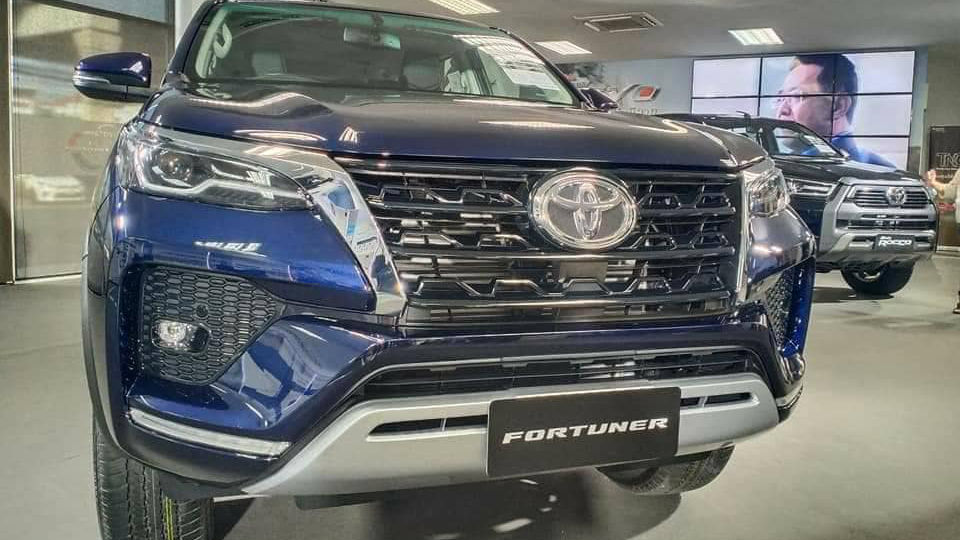 Đầu xe Toyota Fortuner 2021.