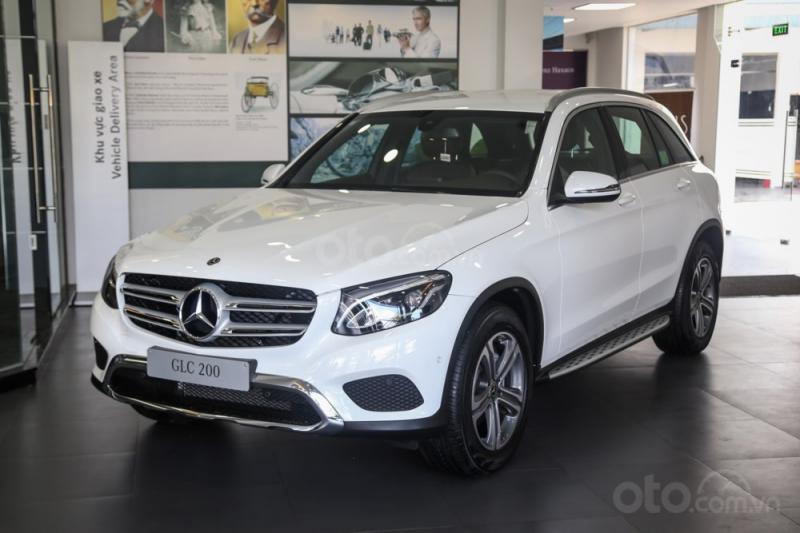 Glc 200. GLC 200 Мерседес. GLC 200 2014. Мерседес Джи Эл ЭС 200. Мерседес Матис кроссовер ДЛС 220.