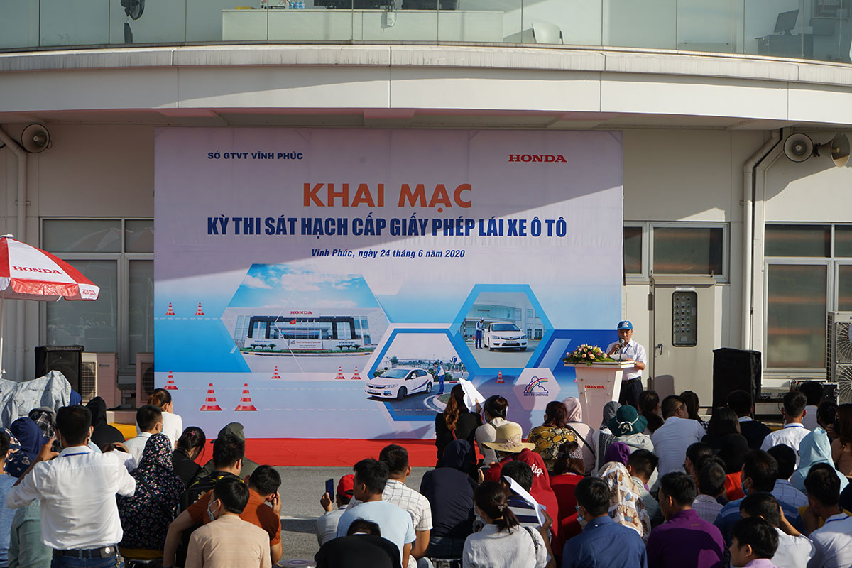 Trung tâm đào tạo lái xe an toàn của Honda Việt Nam chính thức tổ chức kỳ thi sát hạch cấp Giấy phép lái xe (GPLX) ô tô lần đầu tiên Trung tâm đào tạo lái xe an toàn của Honda Việt Nam chính thức tổ chức kỳ thi sát hạch cấp Giấy phép lái xe (GPLX) ô tô lần đầu tiên