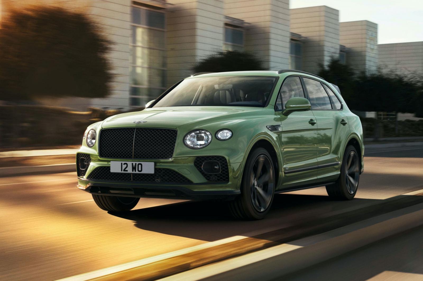 Bentley Bentayga 2021 facelift ra mắt với thiết kế tinh tế.