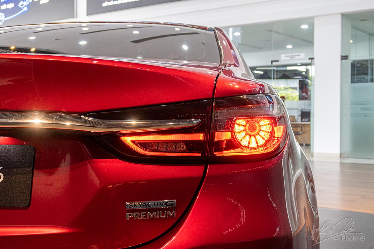 Đánh giá xe Mazda 6 2020: Cụm đèn hậu LED mới.