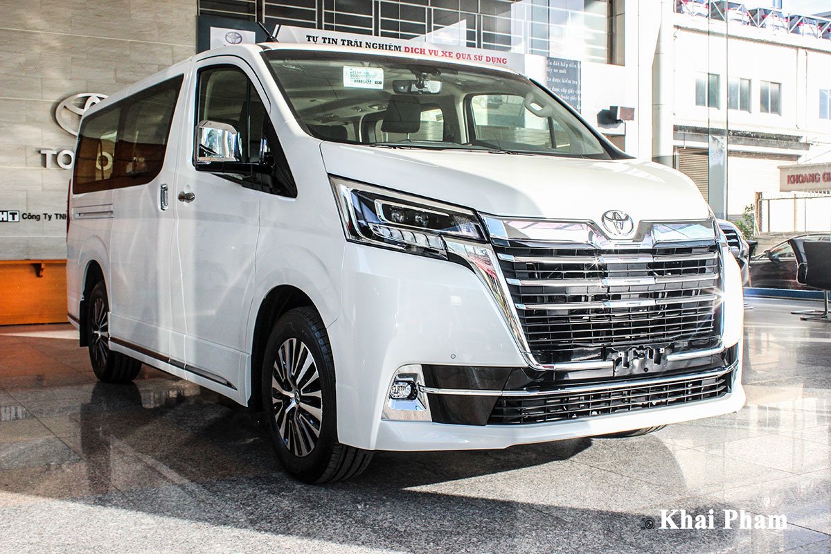 Giá xe Toyota Granvia 2021 mới nhất