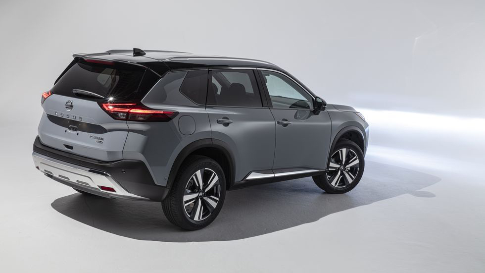 Đánh giá xe Nissan X-Trail 2021 về thiết kế đuôi xe - Ảnh 1.