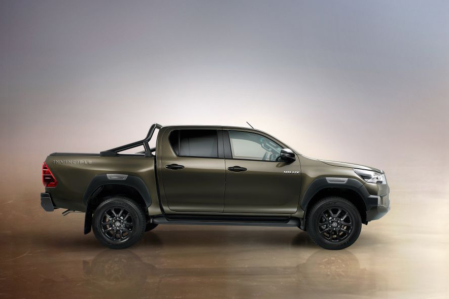 Đánh giá xe Toyota Hilux 2021 về thiết kế thân xe.