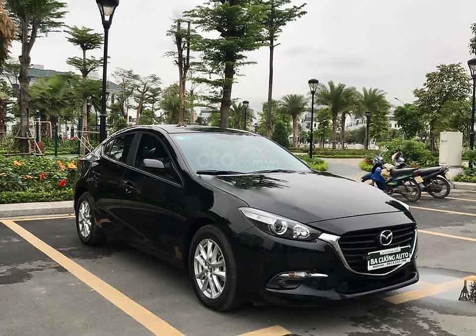 Mua bán Mazda 3 15 Luxury Sedan 2022 màu đen  Giá xe cũ