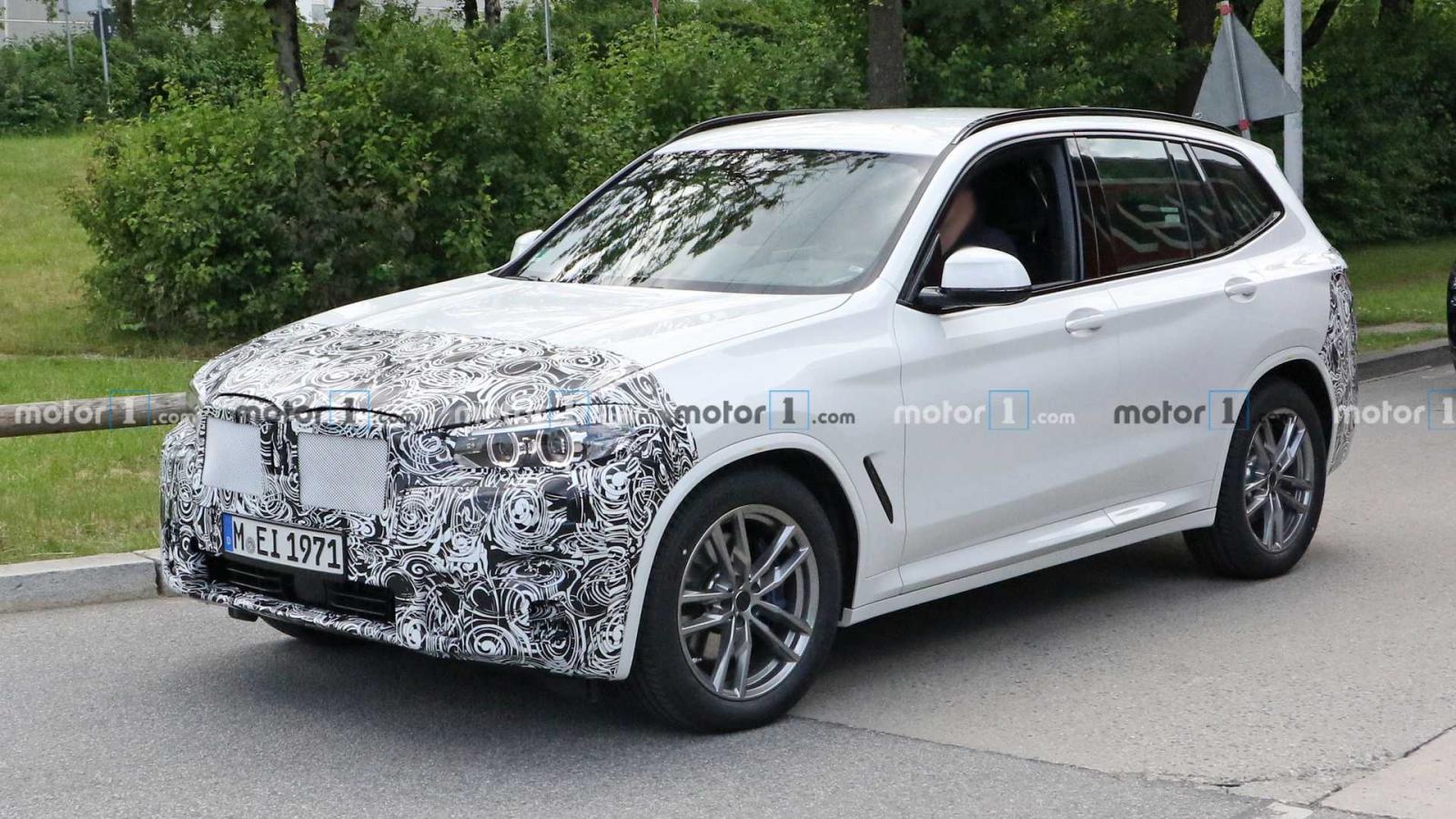 BMW X3 2022 facelift chạy thử hé lộ thiết kế.