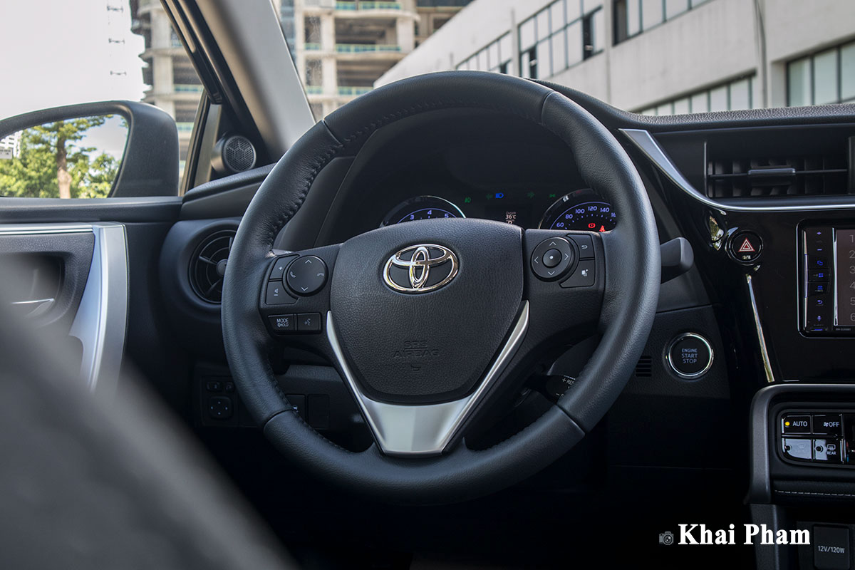 Ảnh vô-lăng xe Toyota Corolla Altis 2020