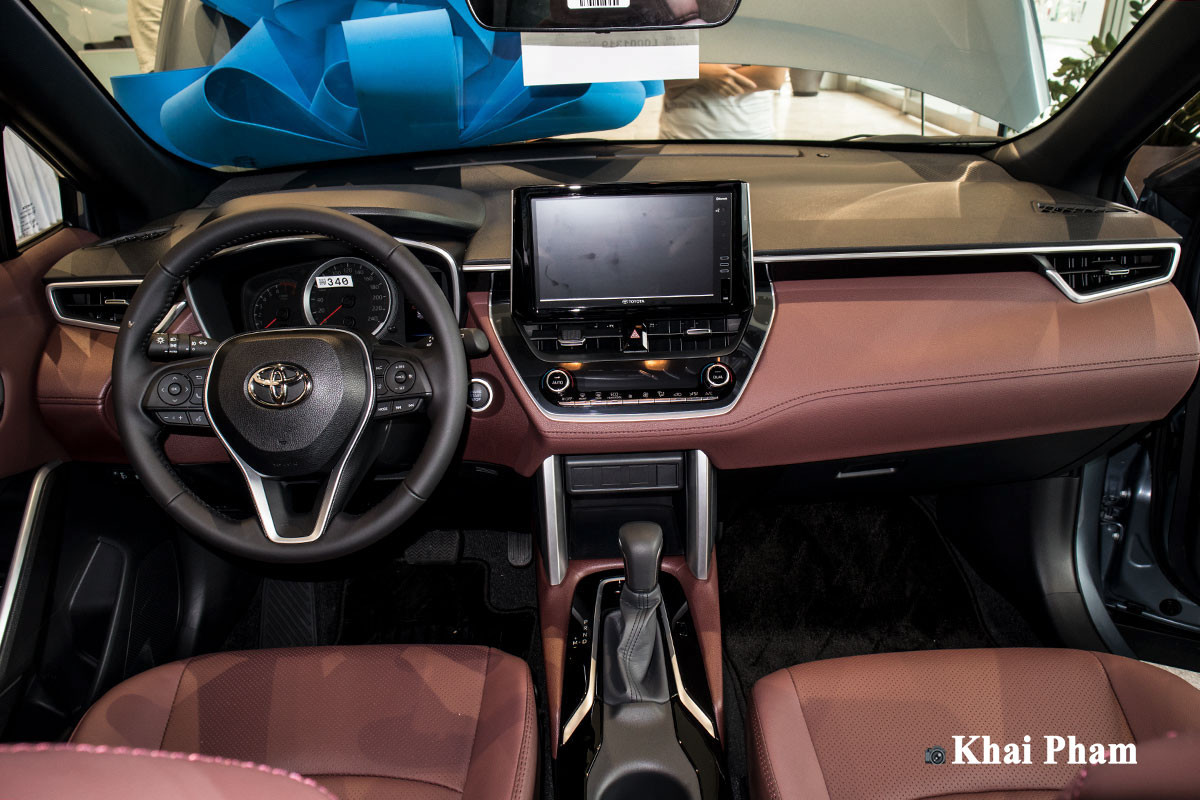 Chi tiết xe Toyota Corolla Cross 2020 vừa cập bến đại lý giá 820 triệu đồng a17