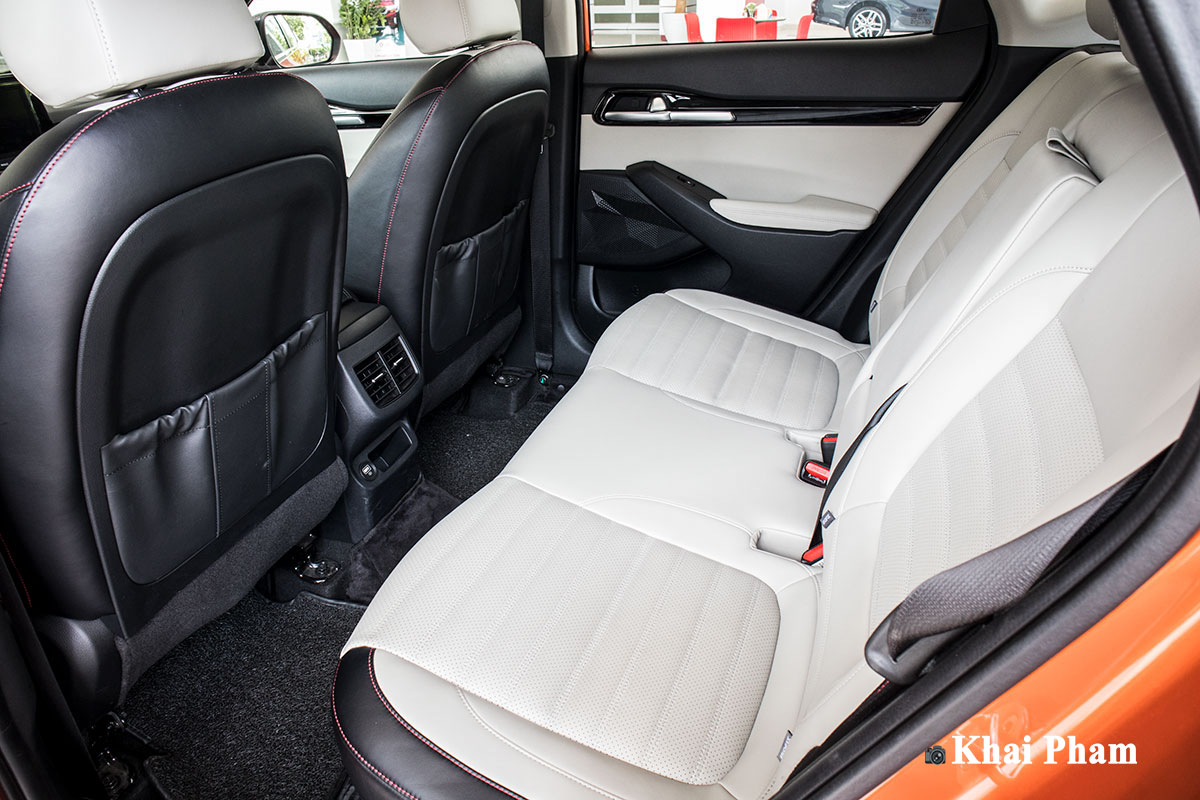 Ảnh ghế sau xe Kia Seltos Premium 2020 