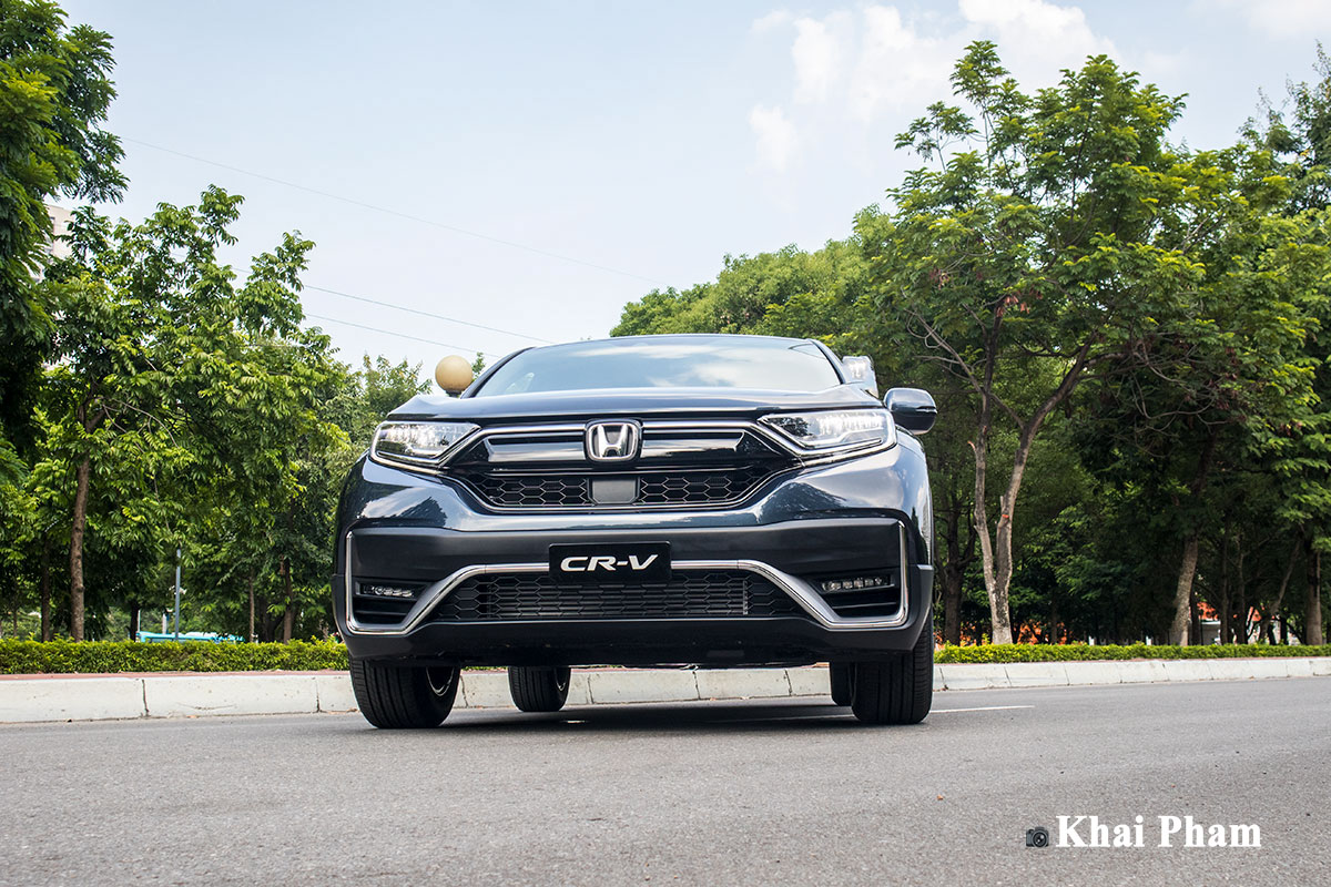So sánh xe Honda CR-V L 2020 và Peugeot 5008 Active 2020: Đầu xe Honda CR-V 2020 Ảnh đầu xe Honda CR-V 2020