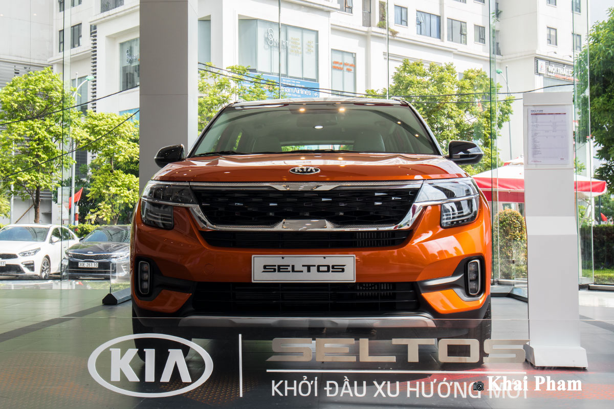 Ảnh đầu xe Kia Seltos Premium 2020