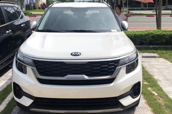 Ảnh chính thức Kia Seltos Deluxe 2020 vừa bổ sung màn hình, không khác nhiều bản Luxury a1