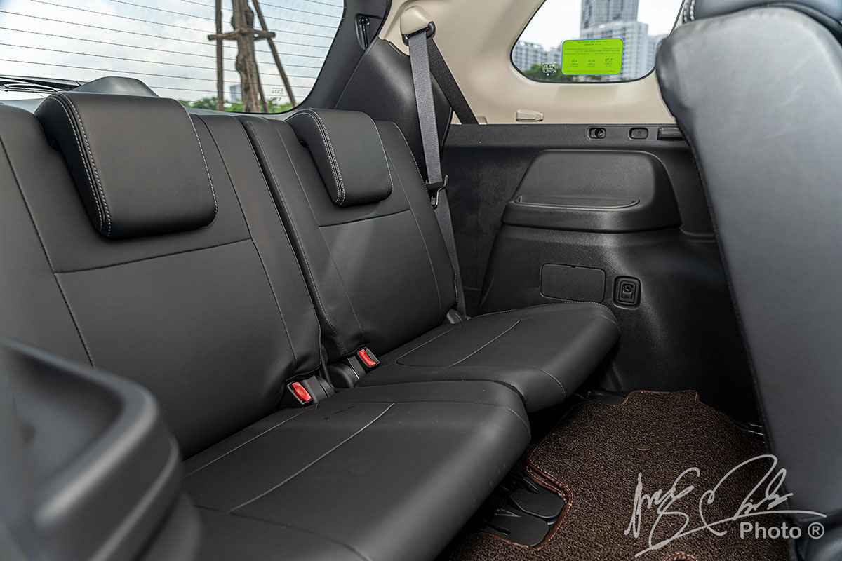 Hàng ghế thứ 3 của Mitsubishi Outlander 2.4 CVT Premium 2020.