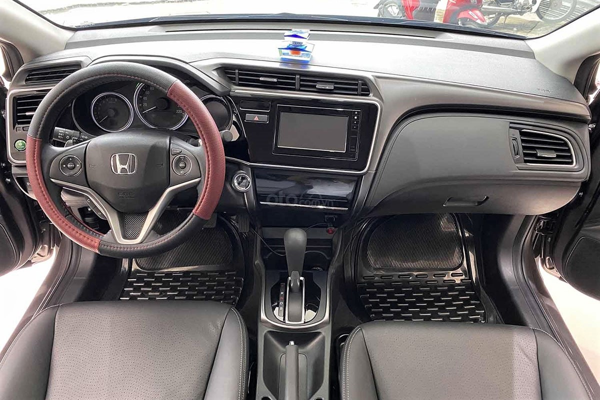 Khu vực vô lăng và bảng tablo trên xe Honda City 2018 Khu vực vô lăng và bảng tablo trên xe Honda City 2018 1