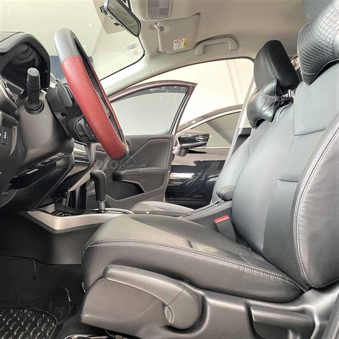 Hàng ghế trước của Honda City TOP 2018 chỉnh cơ Hàng ghế trước của Honda City TOP 2018 chỉnh cơ 1