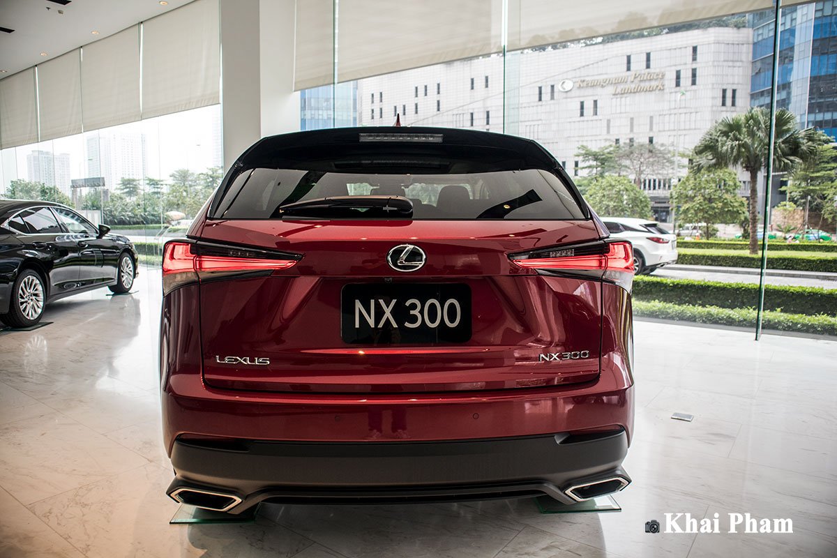 Thiết kế đuôi xe Lexus NX.