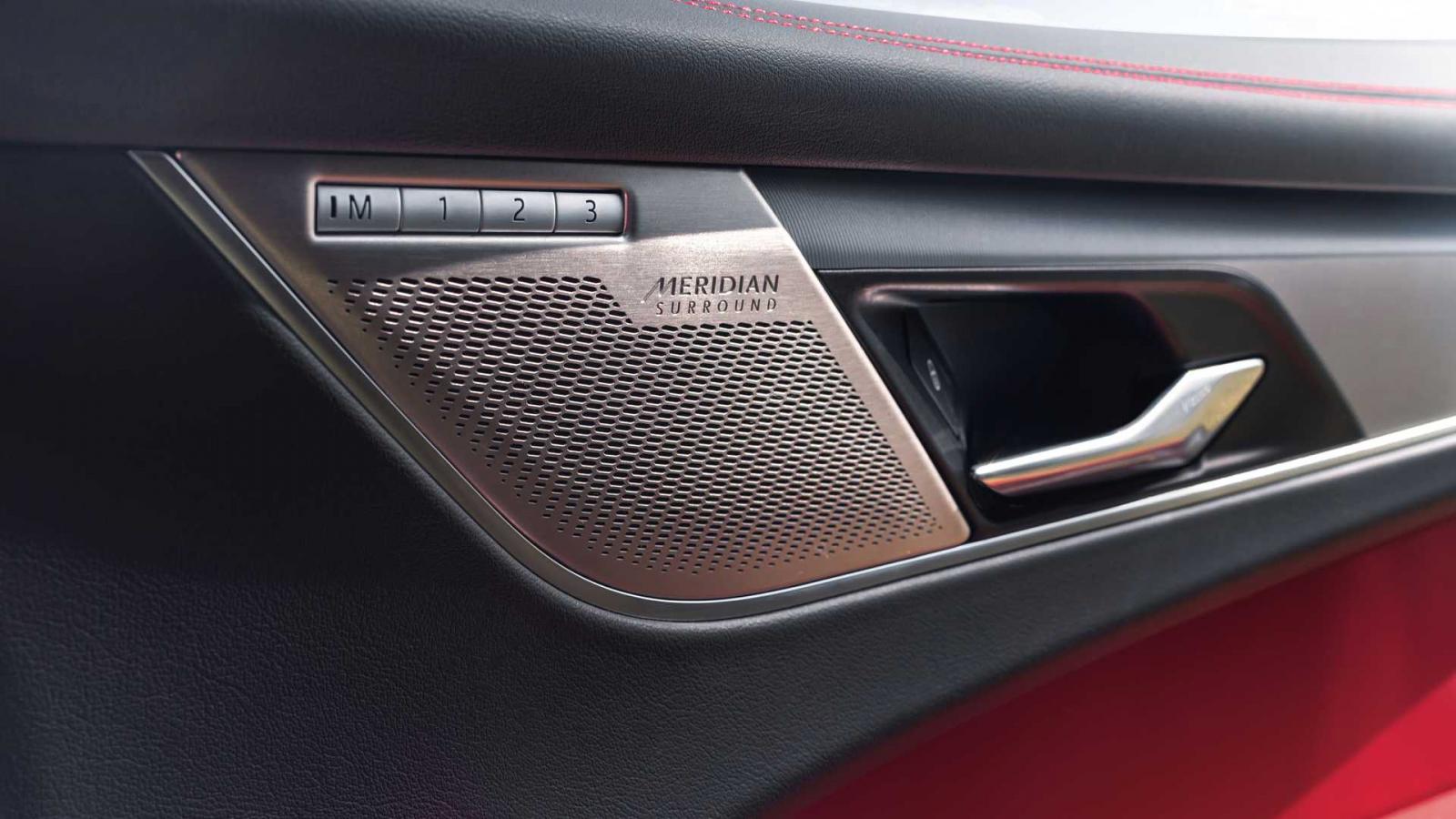 Jaguar F-Pace 2021 chú trọng chăm chút tiêu chí trải nghiệm người dùng Jaguar F-Pace 2021 chú trọng chăm chút tiêu chí trải nghiệm người dùng.