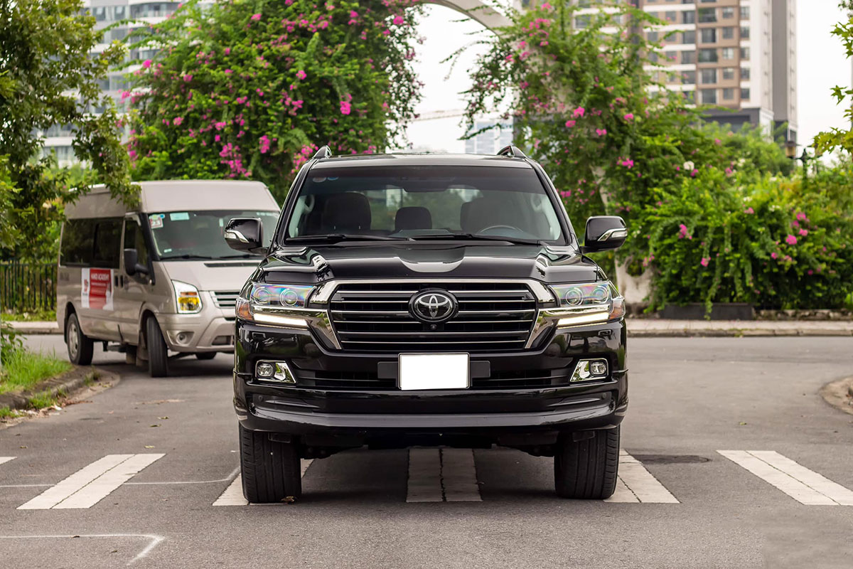 Toyota Land Cruiser cũ nhập Nga bán lại giá cao hơn xe "đập hộp" chính hãng 4 Toyota Land Cruiser cũ nhập Nga bán lại giá cao hơn xe "đập hộp" chính hãng a4