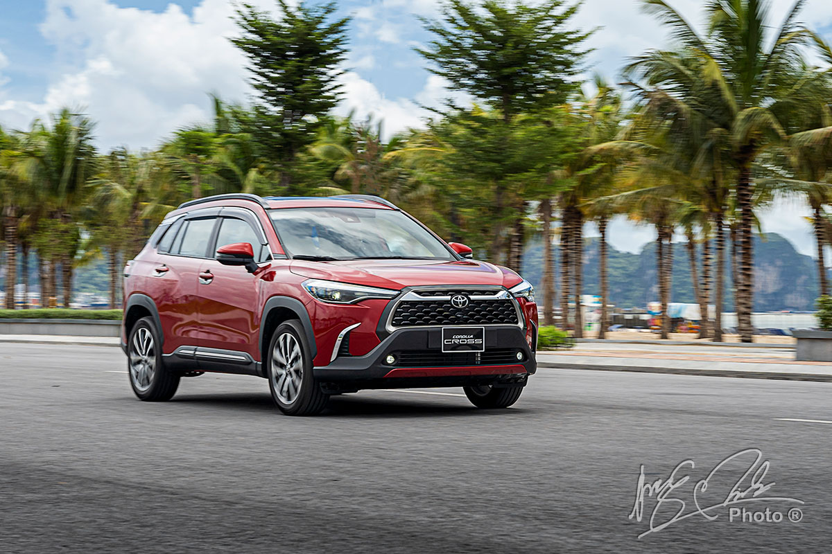 Toyota Corolla Cross 2020 mới ra mắt khách Việt Toyota Corolla Cross 2020 mới ra mắt khách Việt 1