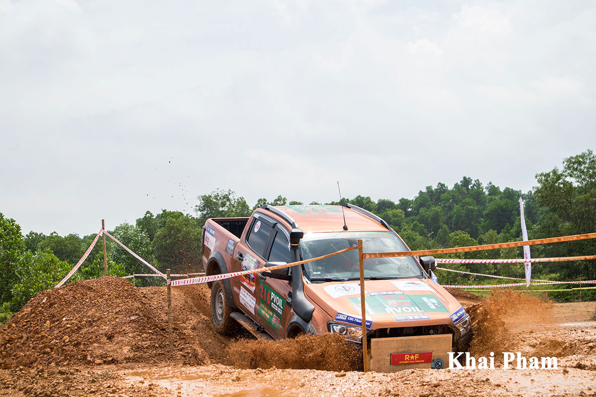 Khai mạc giải đua ô tô địa hình PVOIL VOC 2020, nơi thỏa sức đam mê off-road a17