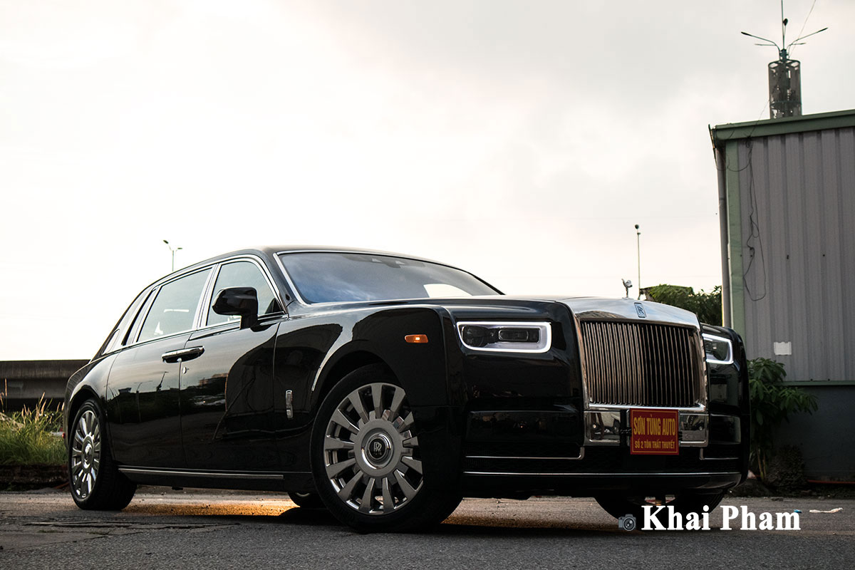 Cận cảnh Rolls-Royce Phantom VIII mới về Việt Nam, giá hơn 70 tỷ đồng a31