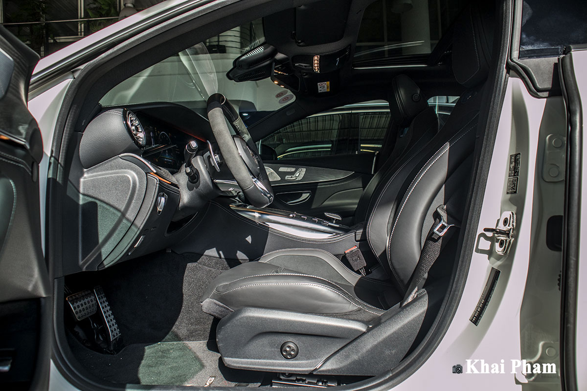 Ảnh Ghế lái xe Mercedes-AMG GT53 2020