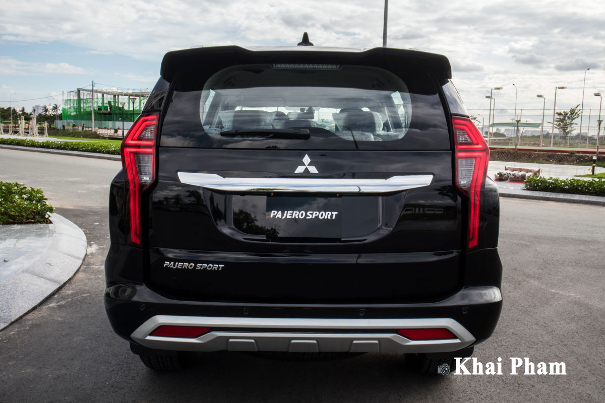 Ảnh Đuôi xe Mitsubishi Pajero Sport 2020