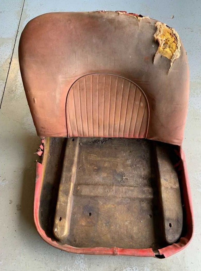 Ảnh chi tiết bộ ghế nát giá&nbsp;90.000 USD a6