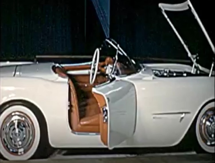 Chiếc&nbsp;Cougar mang số hiệu 852, là chiếc xe đầu tiên trong 5 nguyên mẫu&nbsp;Corvette tiền sản xuất 1