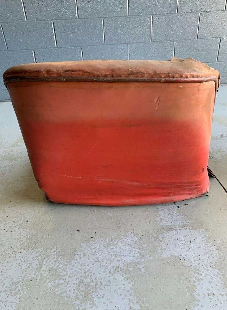 Ảnh chi tiết bộ ghế nát giá&nbsp;90.000 USD a2