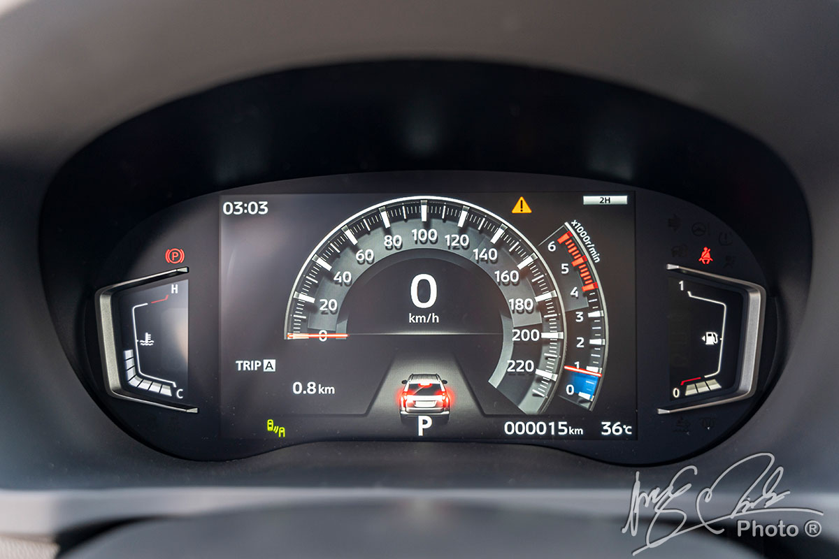 Màn hình kỹ thuật số trên Mitsubishi Pajero Sport 2020.