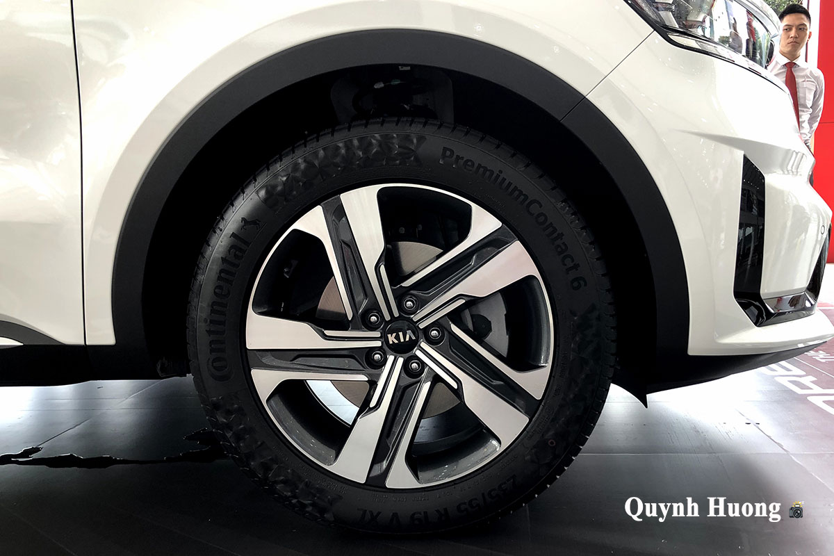 Kia Sorento 2020 "hot" như Seltos khi về đại lý, hơn Fortuner và Everest ở điểm này 11 Kia Sorento 2020 "hot" như Seltos khi về đại lý, hơn Fortuner và Everest ở điểm này a11