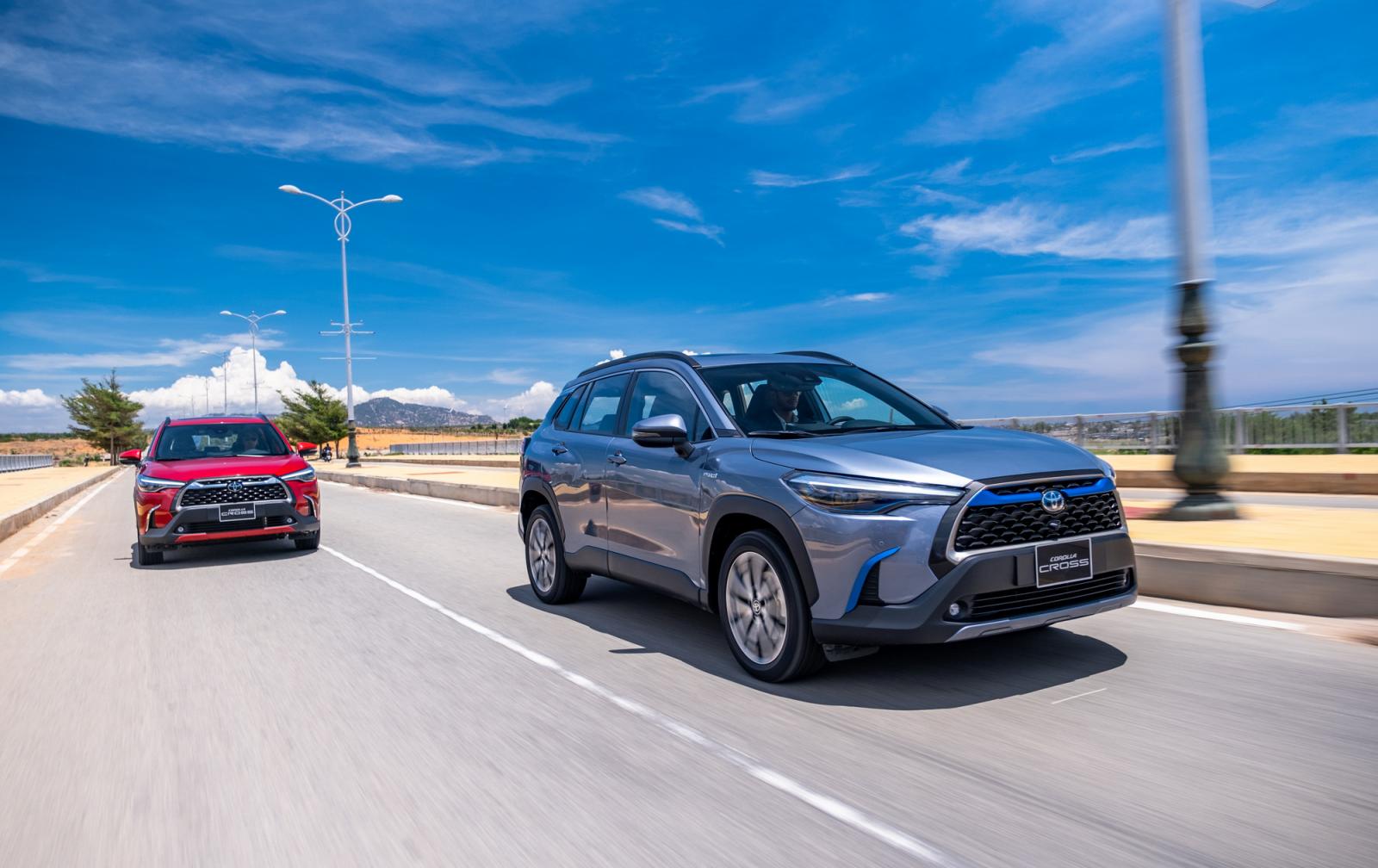 Toyota Fortuner, Corolla Cross và Rush, tái định hình phong cách chọn ...