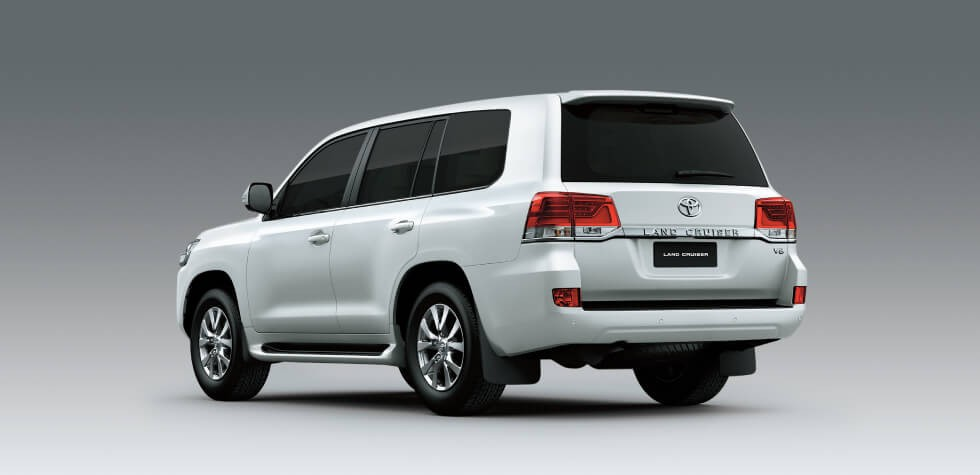 Đuôi xe Toyota Land Cruiser 2020