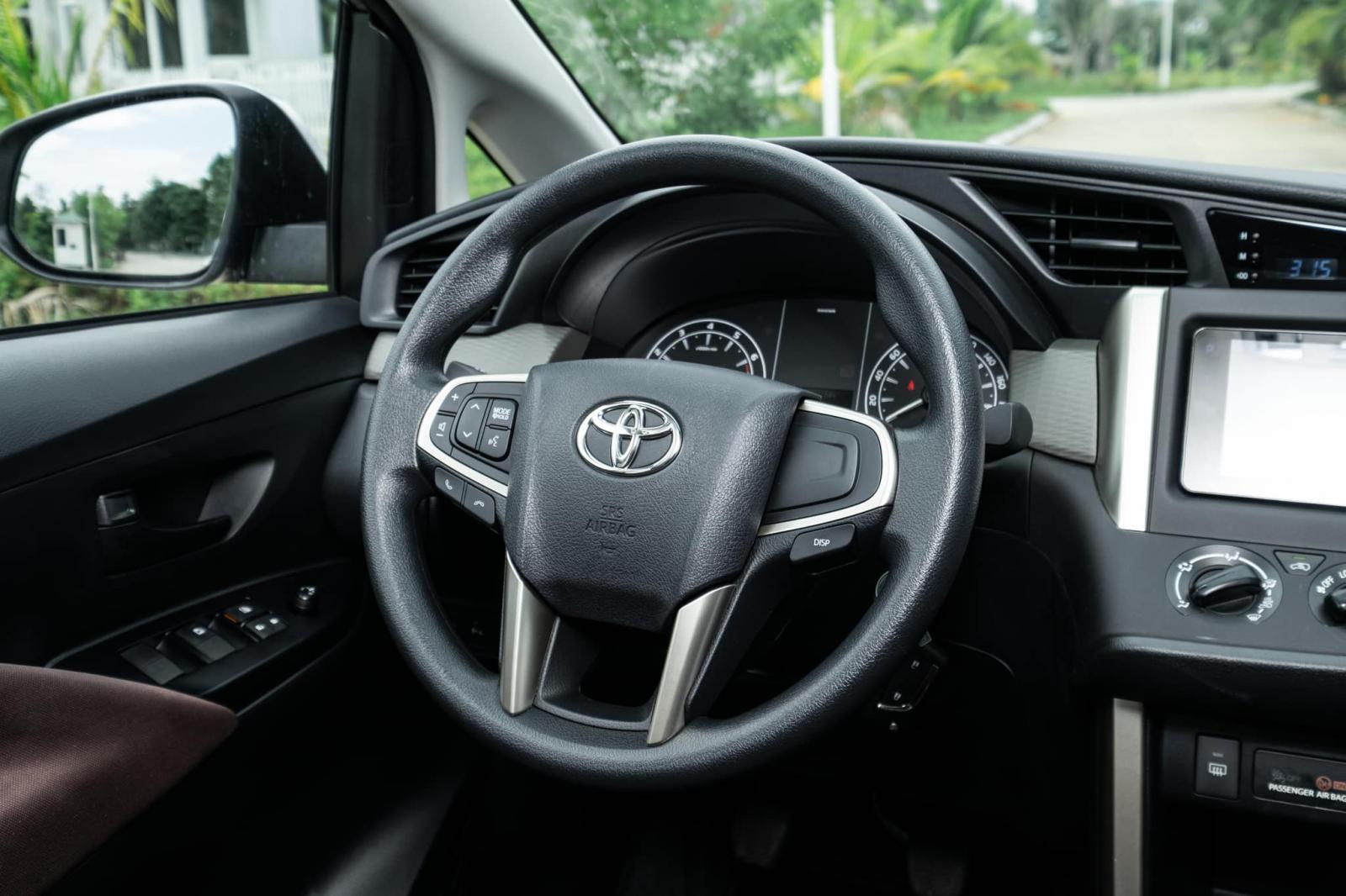 Toyota Innova 2020 sẽ giành lại "ngôi vương" phân khúc từ tay Xpander bằng bản dịch vụ? a10