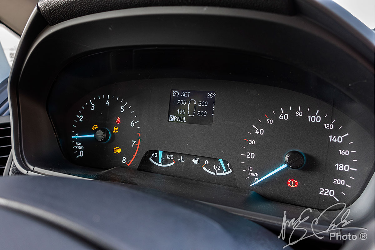 Hệ thống cảnh báo áp suất lốp trên Ford EcoSport 2020.