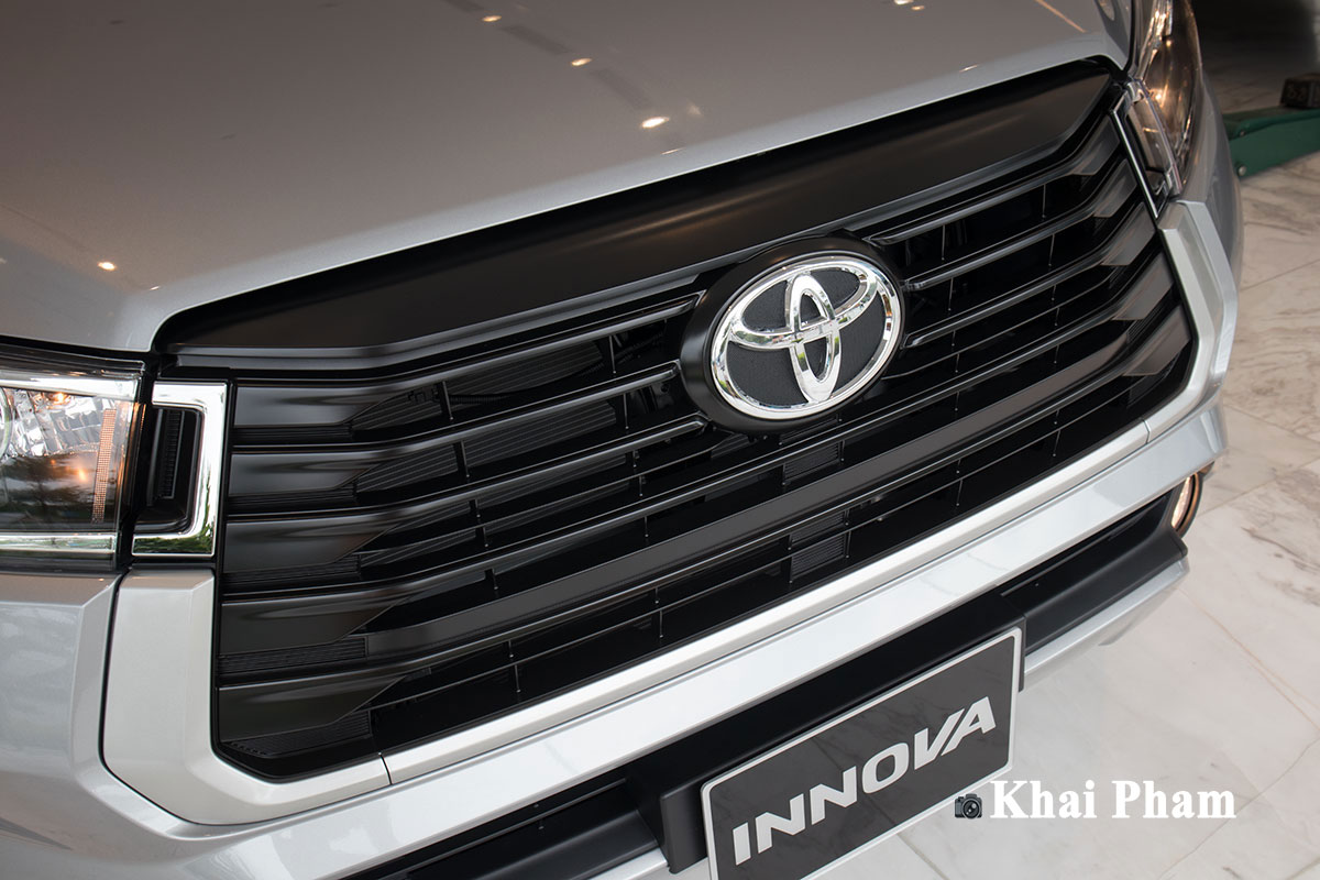 Ảnh Lưới tản nhiệt xe Toyota Innova 2020