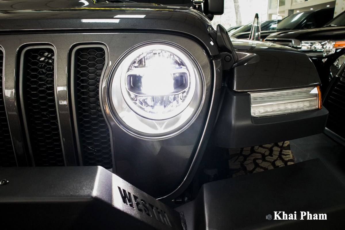 Giá xe Jeep Wrangler lăn bánh kèm khuyến mãi (4/2023)