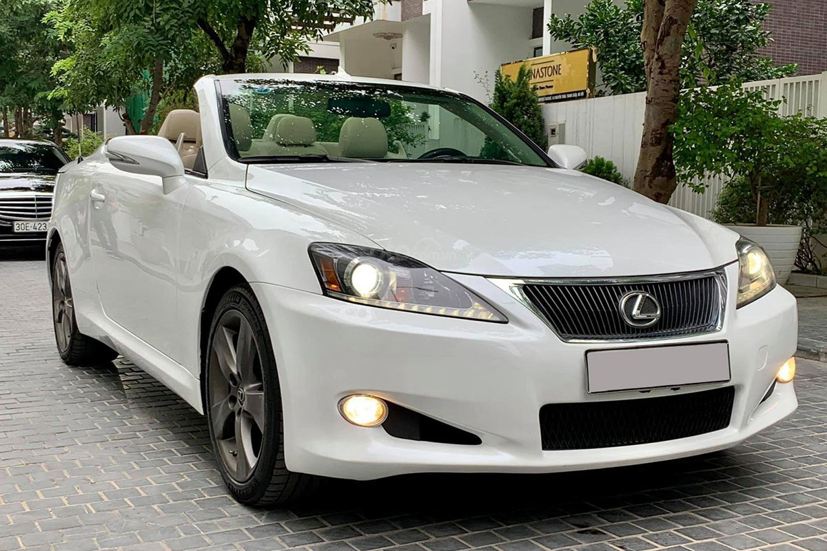 Lexus IS250C rao bán 1,35 tỷ đồng sau gần 10 năm sử dụng 1