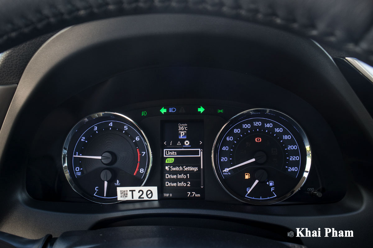 Đồng hồ Toyota Corolla Altis 2020 