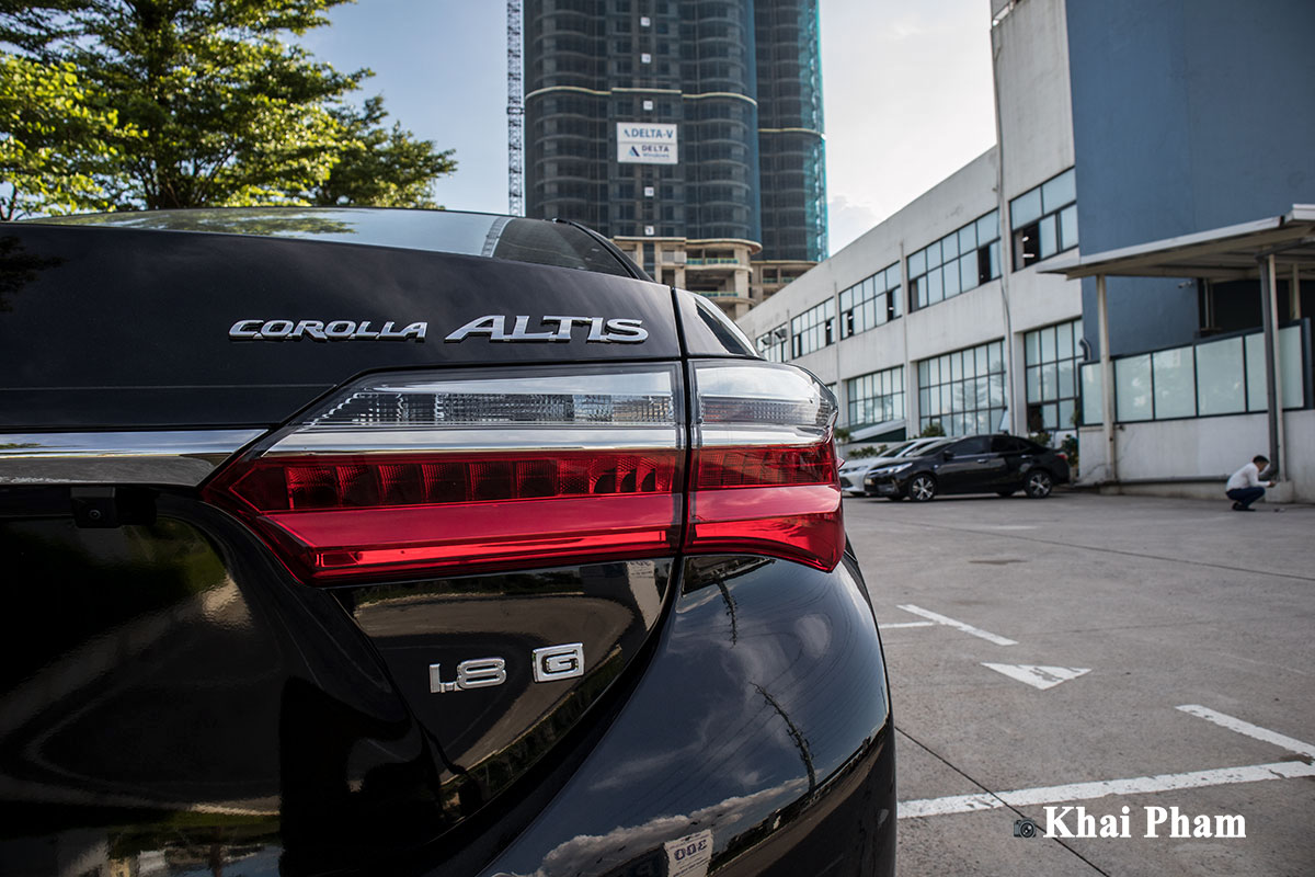 Ảnh Đèn hậu Toyota Corolla Altis 2020 