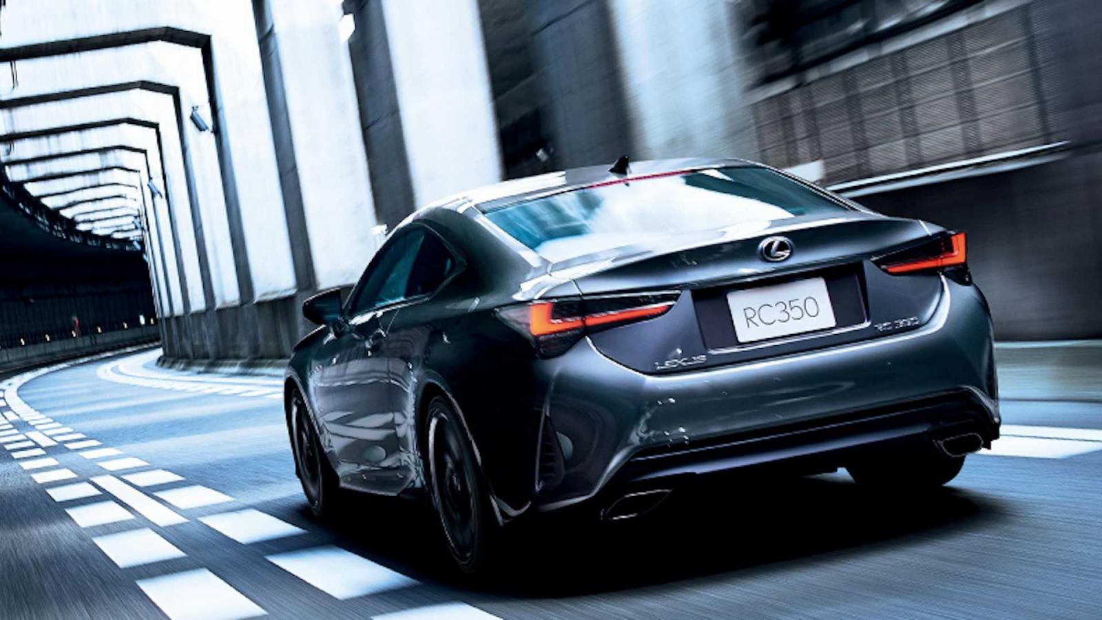 Lexus RC Emotional Ash Edition xuất hiện tại quê nhà.