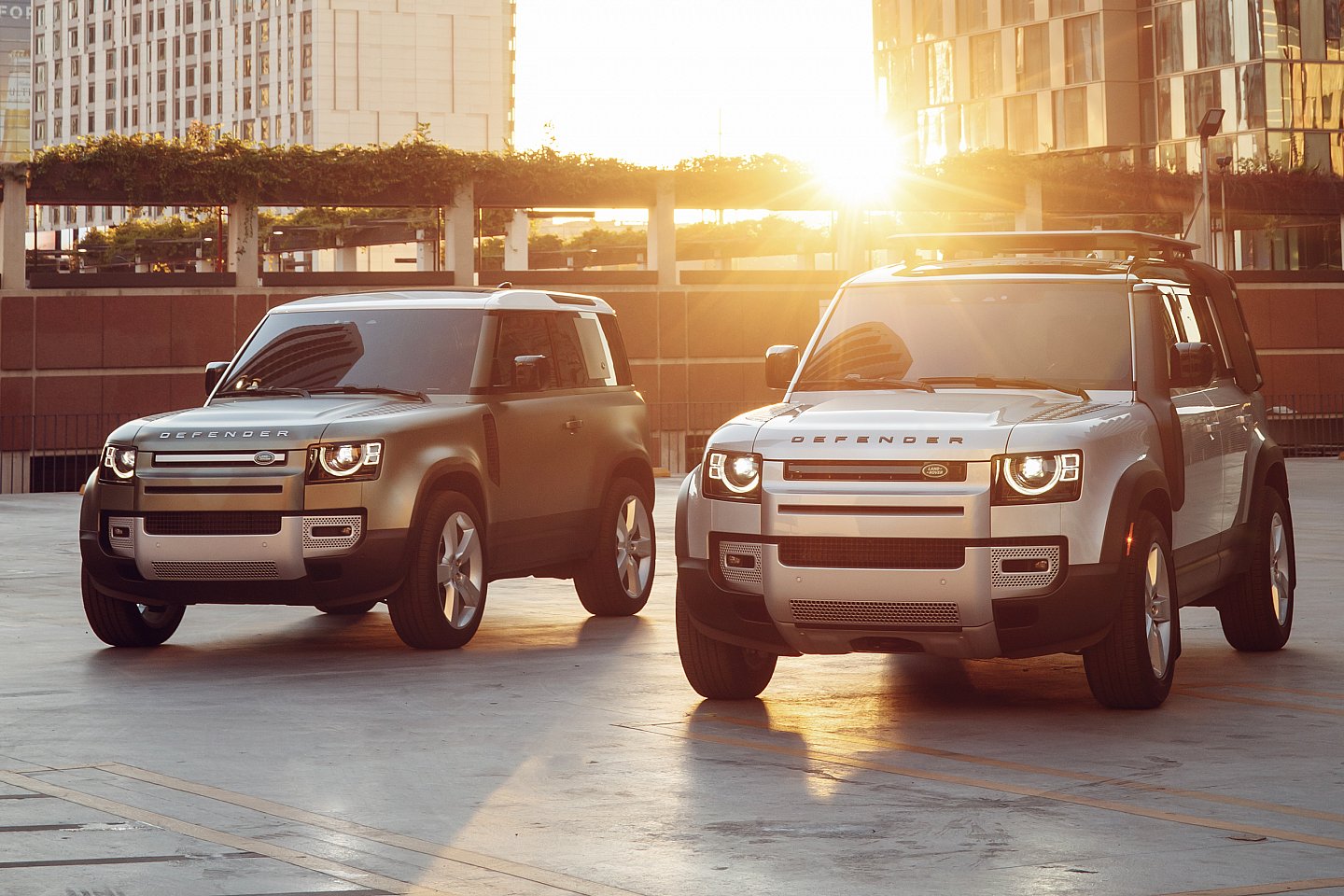 Land Rover Defender 2021 động cơ diesel chào hàng 2,65 tỷ đồng.