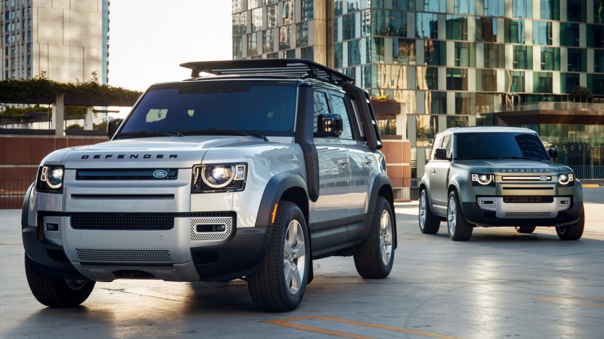 Land Rover Defender 2021 động cơ diesel có giá thân thiện túi tiền hơn nữa.