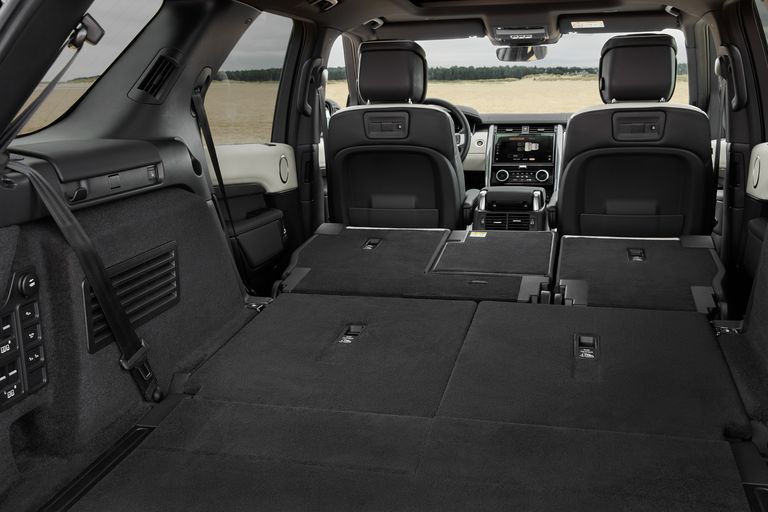 Land Rover Discovery 2021 cấu thành đa dạng với nhiều lựa chọn hấp dẫn Land Rover Discovery 2021 cấu thành đa dạng với nhiều lựa chọn hấp dẫn.