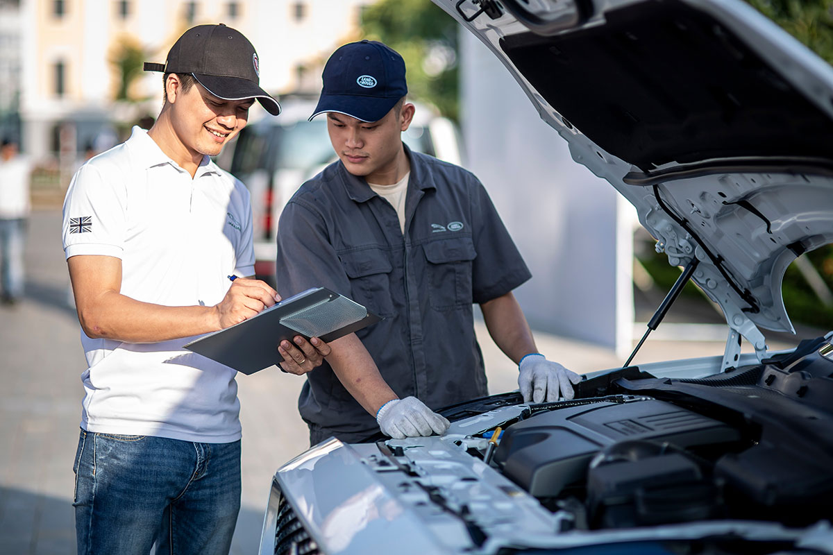 sự kiện trải nghiệm và dịch vụ lưu động của Jaguar Land Rover 3.