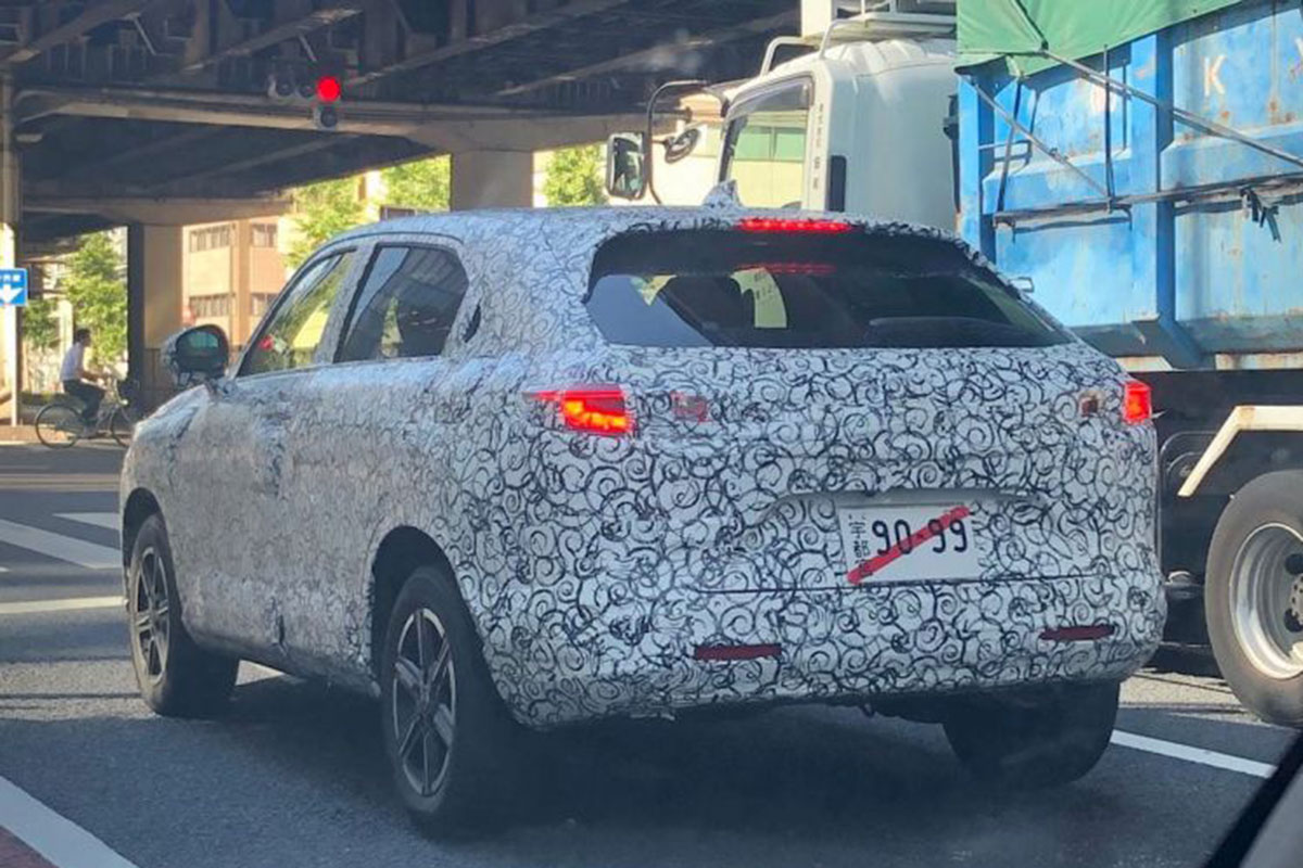 Honda HR-V 2021 "ngụy trang" chạy thử a3