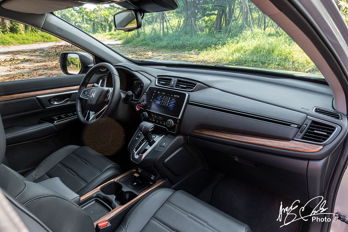 Nội thất của Honda CR-V L 2020-2021 không có nhiều sự mới mẻ trong thiết kế 1.